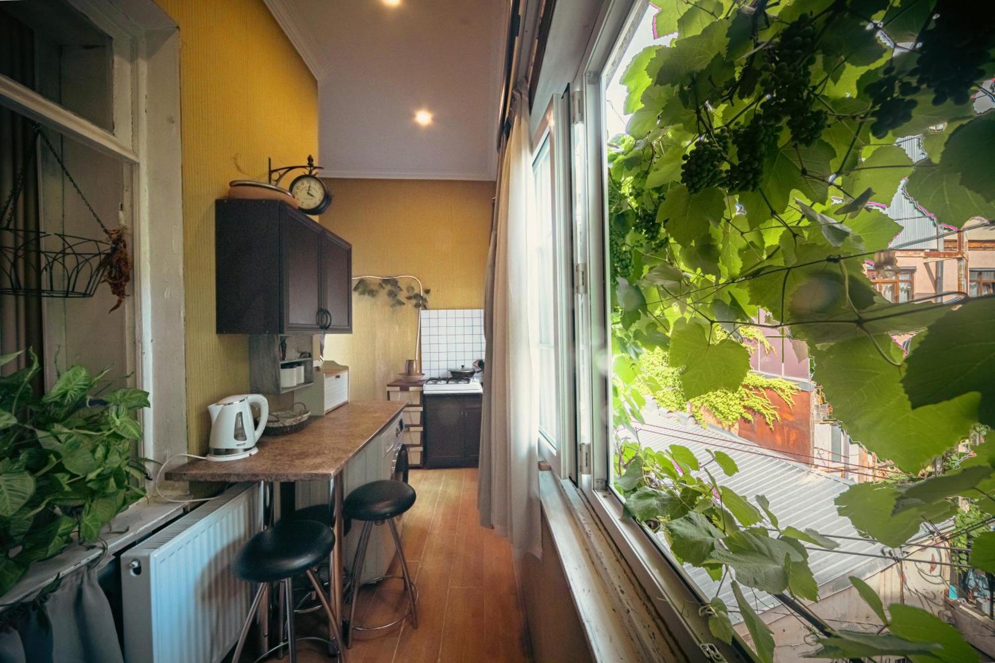 Guest House Tabukashvili 31 Тбилиси Екстериор снимка