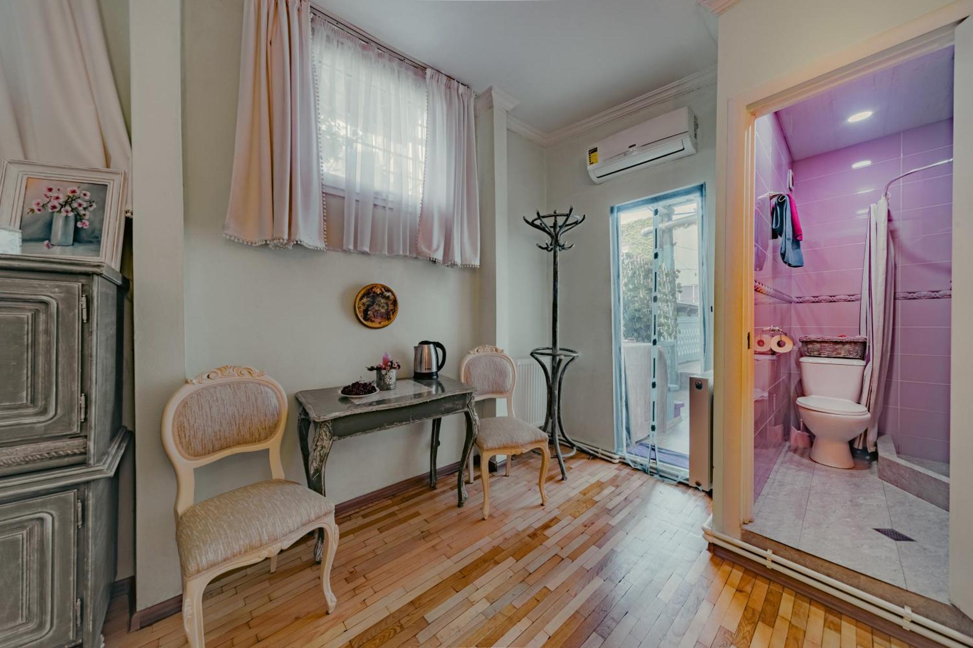 Guest House Tabukashvili 31 Тбилиси Екстериор снимка