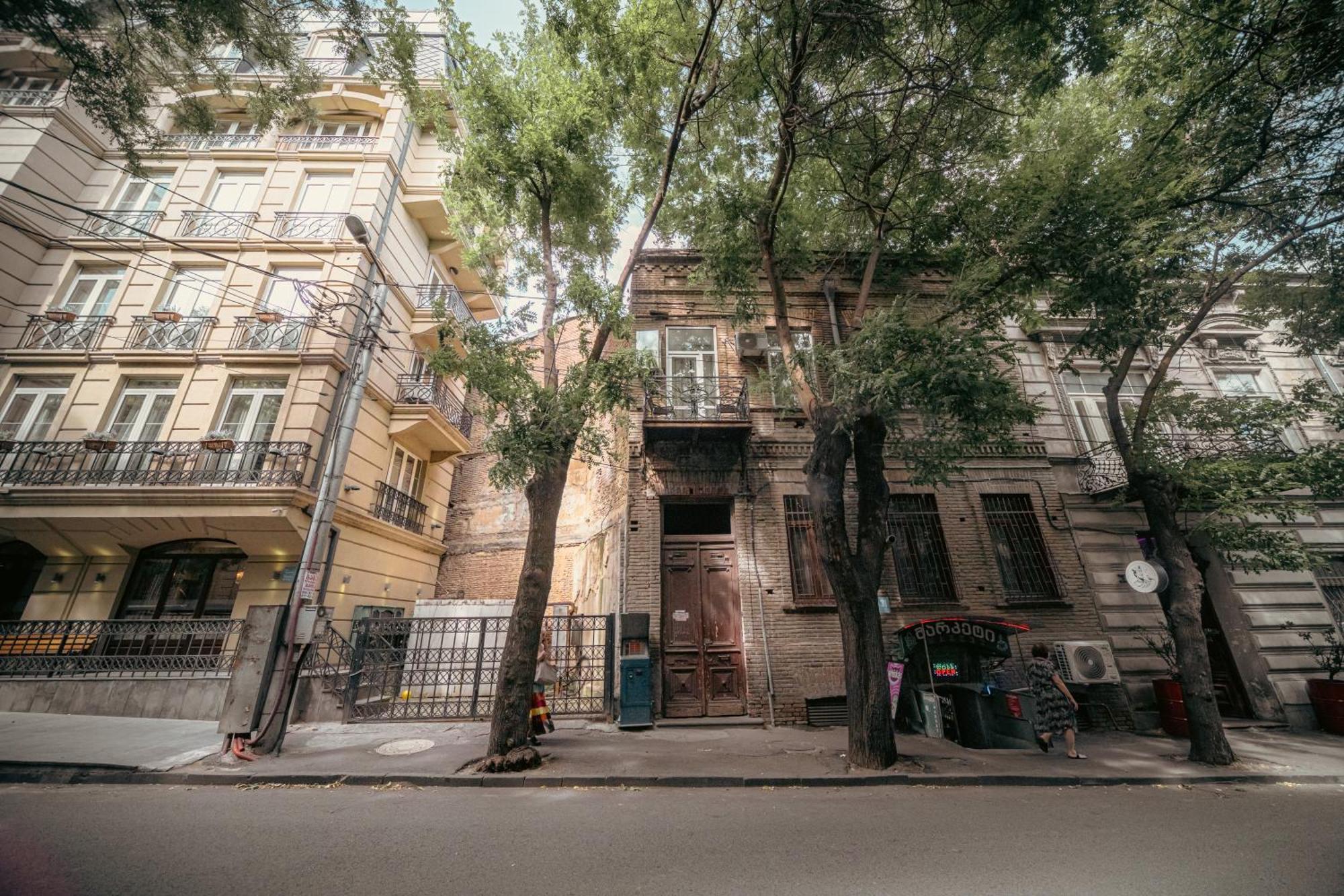 Guest House Tabukashvili 31 Тбилиси Екстериор снимка